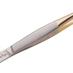TWEEZERS WITH 3 GOLDEN TIPS CRAB REF 221821